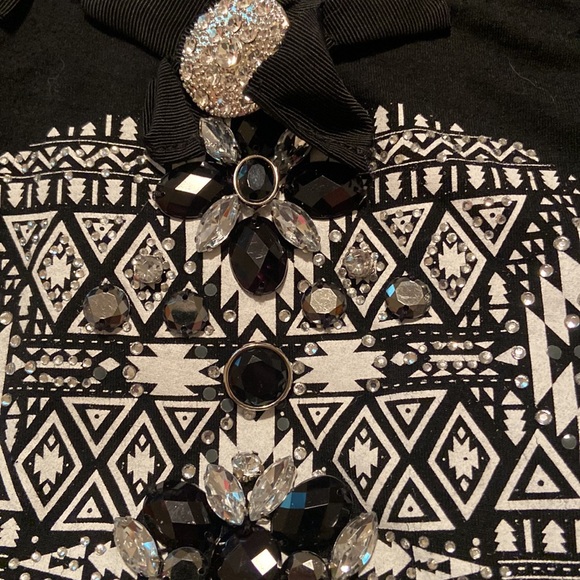 Striped jeweled skeleton tank top. - Picture 11 of 12